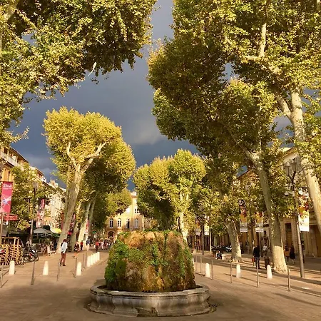 Les Du Cours & Aix-en-Provence